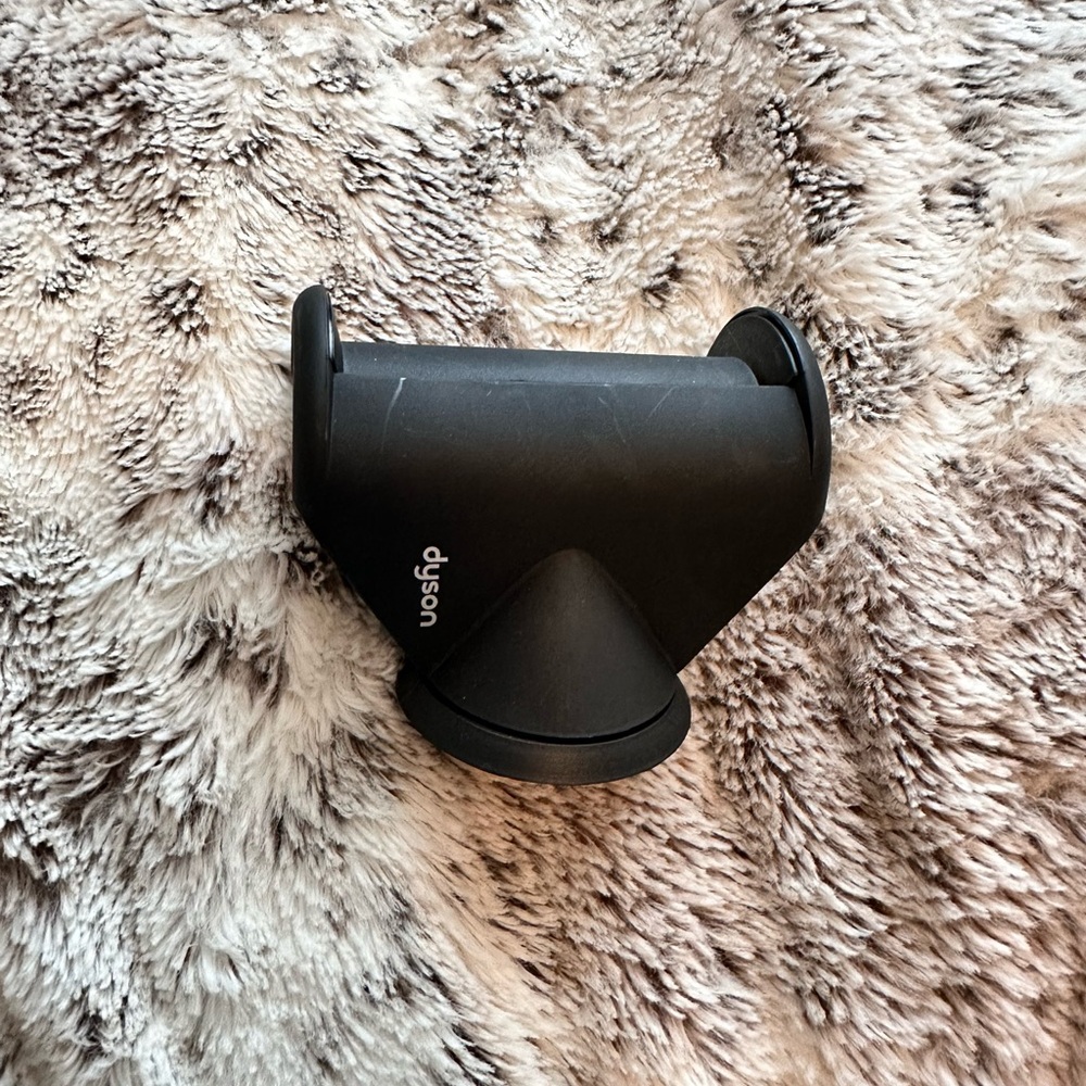 Dyson hairdryer flyaway attachment